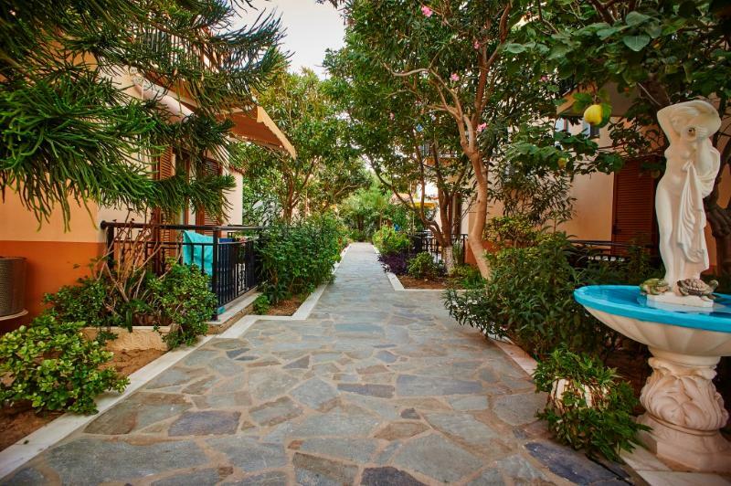 Angela Apartments 库卡里 外观 照片